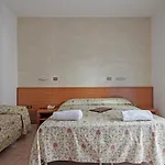 Hotel Rondo 3*