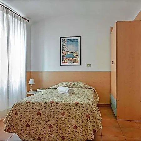 Hotel Rondo 3*