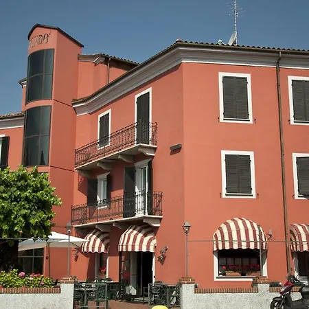 Rondo Hotel