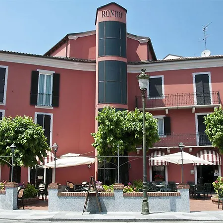 Rondo Hotel