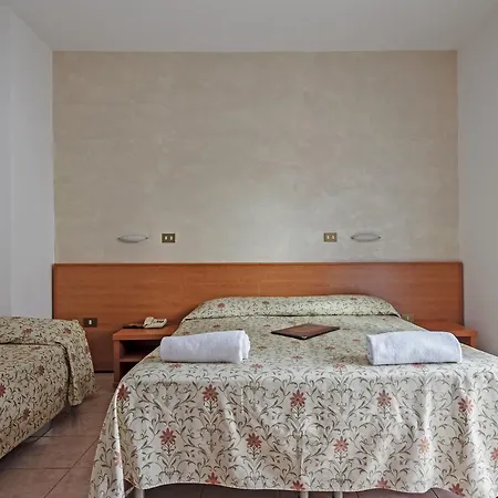 Hotel Rondo 3*