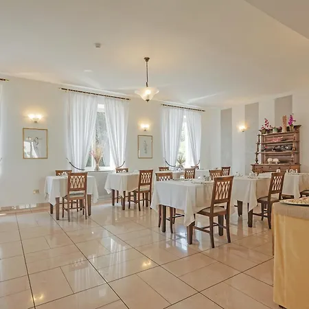 Rondo Hotel 3*