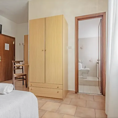 Hotel Rondo 3*