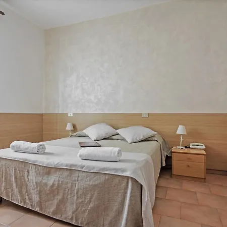 Отель Rondo Акви Терме